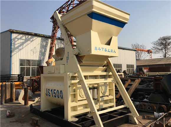 怎么驗(yàn)收裝好的混凝土攪拌機(jī)？